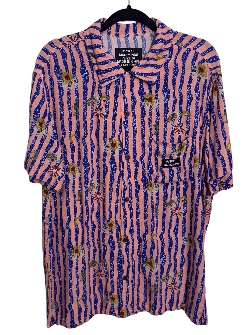 Mad Minds M/SF/T Size Medium Colorful Camp Hawaiian Button Up Shirt Rayon